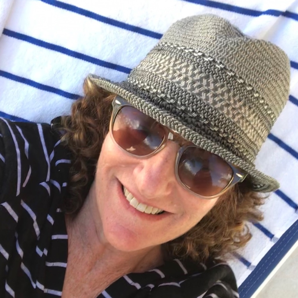 Meet your Posher, Jeannette